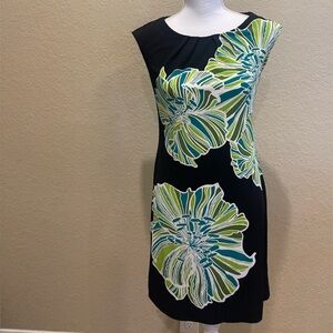 Women’s Sleeveless Floral Print Dress. Women’s size 2.